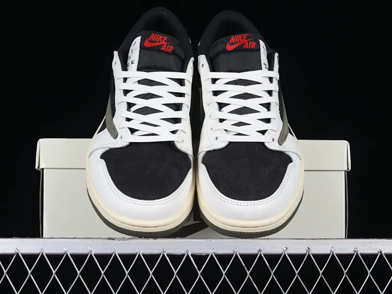 All Categories Air Jordan Jordan Series Basketball Shoes Air Jordan 1 Low Foreign Trade Version Travis Scott x Air Jordan 1 Low OG AJ1 Joe 1 Joint Undercut DZ4137-106
